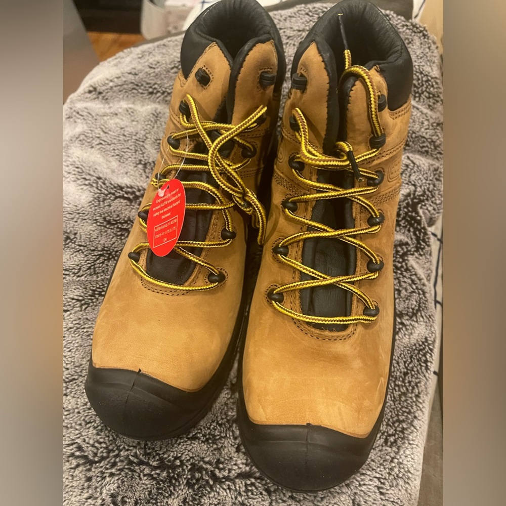 Aegiswarm
Steel toe Shoes / Steel toe Boots sz 12 NIB